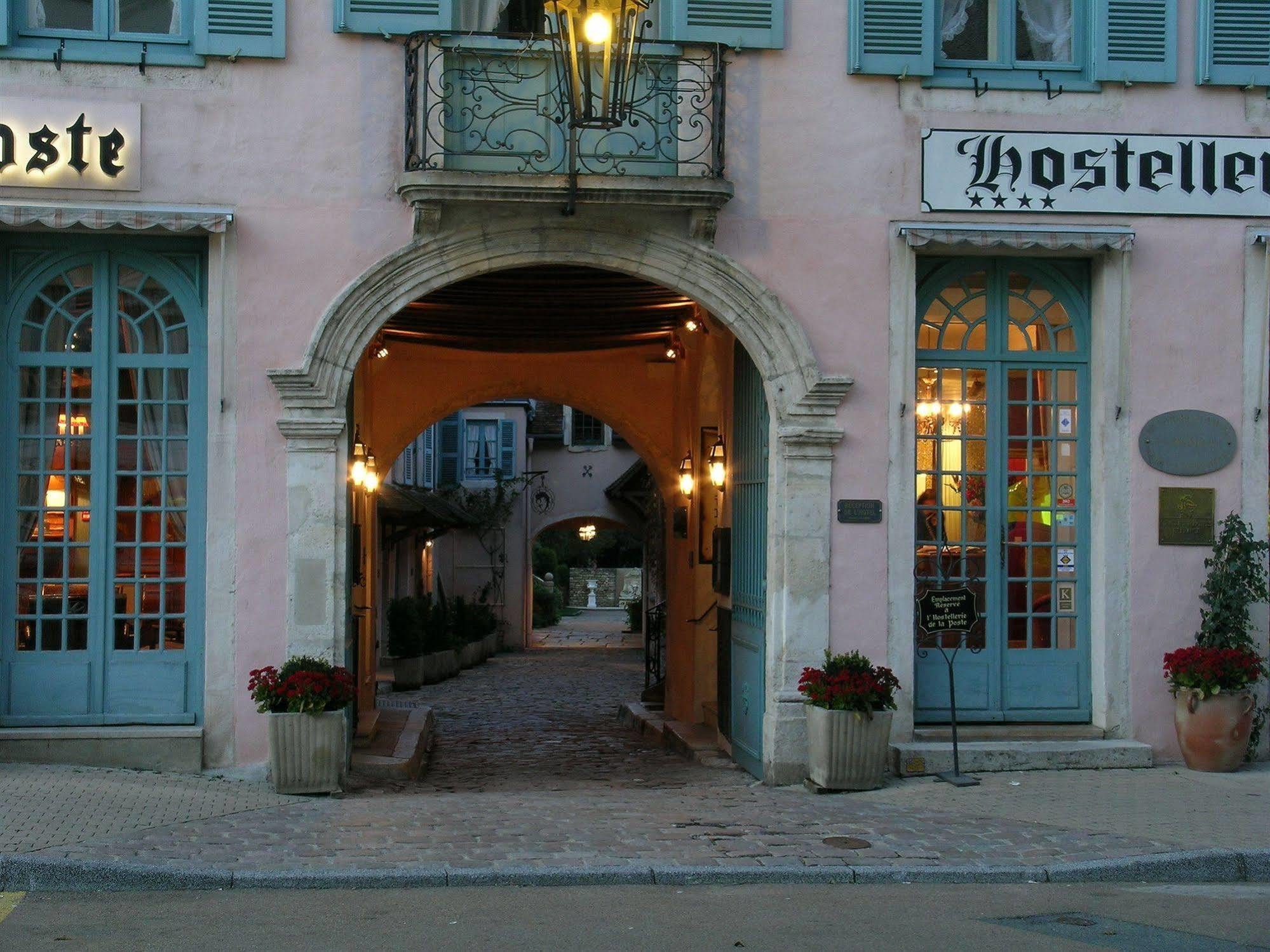 Hostellerie De La Poste - Les Collectionneurs Avallon Exterior foto